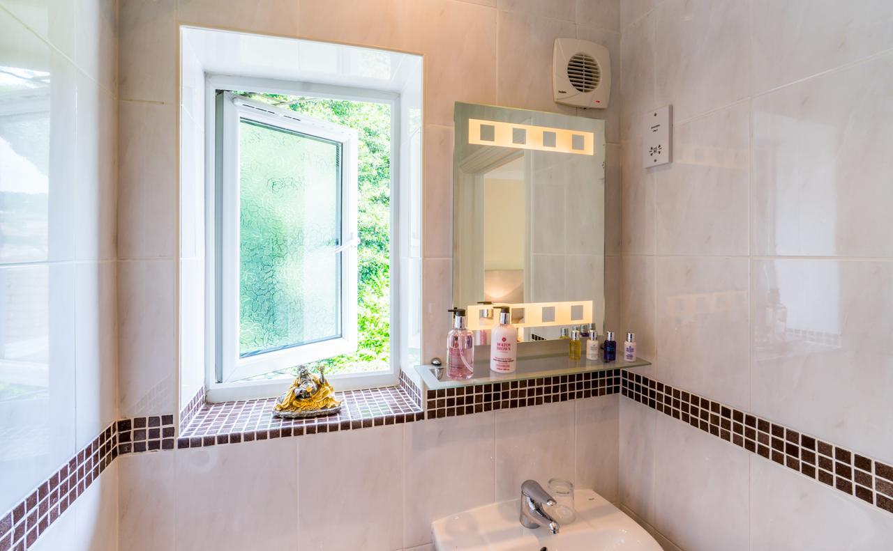Westwood Guest House Lyme Regis Dış mekan fotoğraf